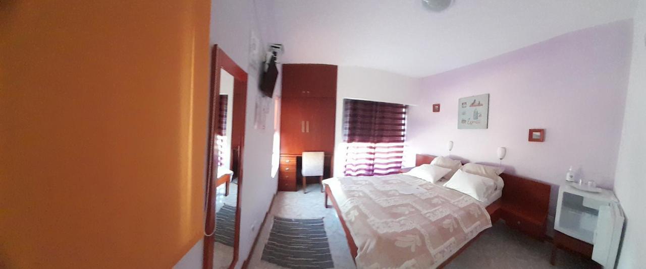 Yria Residencial Bed & Breakfast Porto Novo Exterior foto