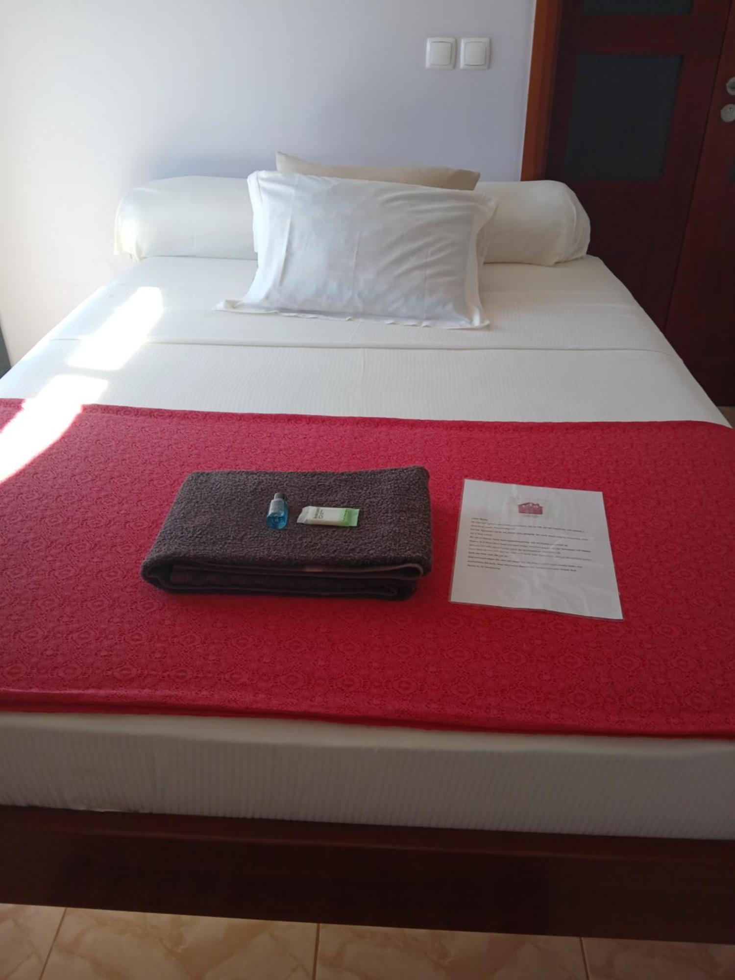 Yria Residencial Bed & Breakfast Porto Novo Exterior foto